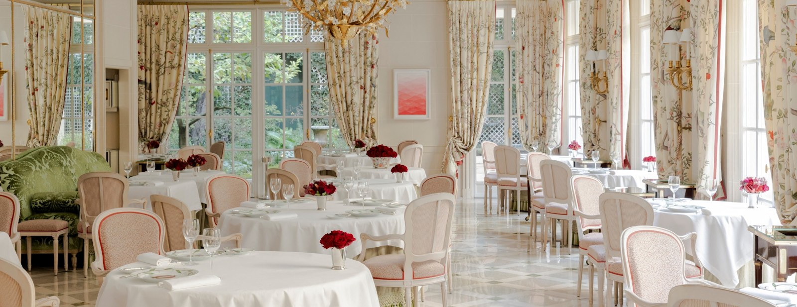 Épicure dining room at Le Bristol Paris