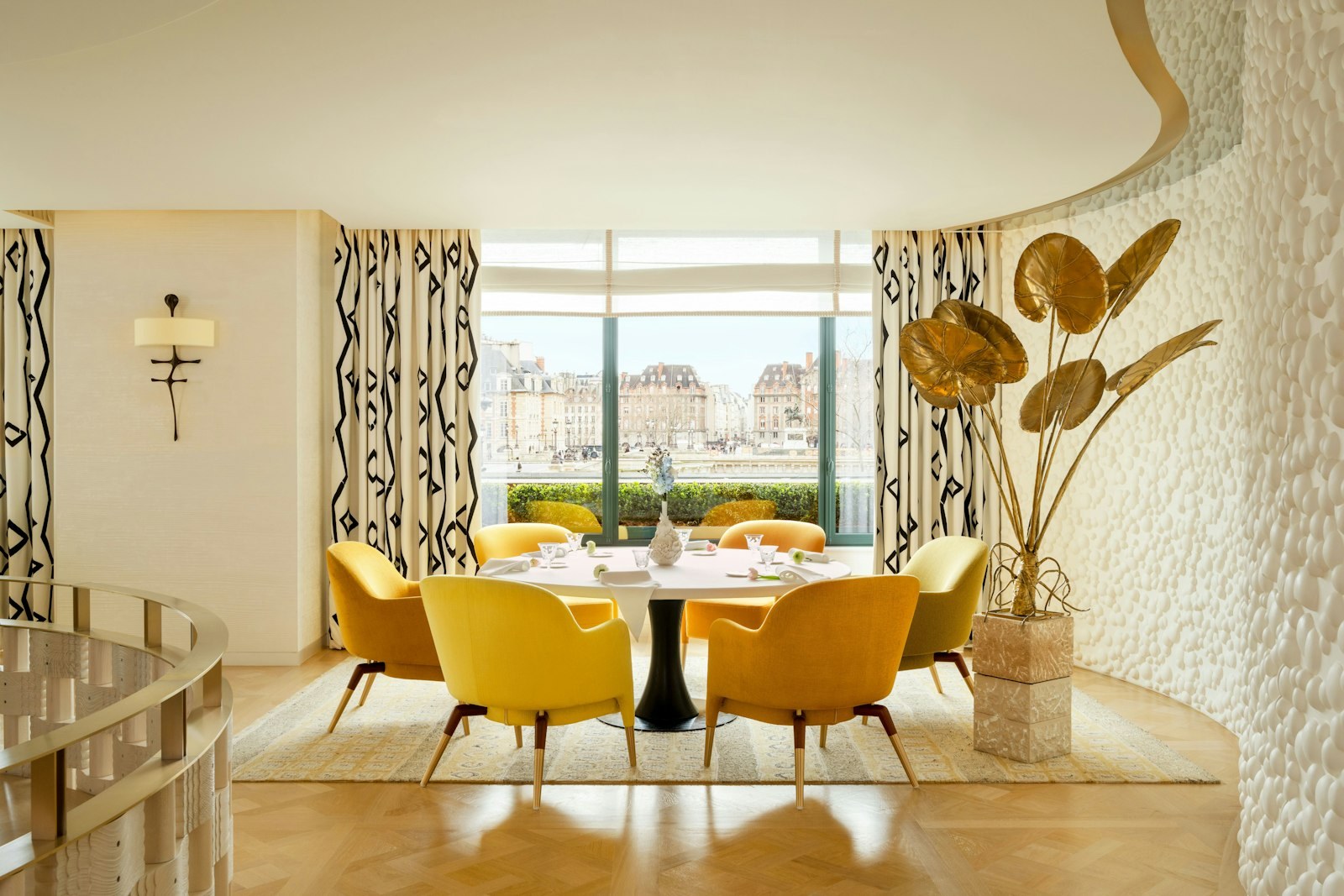 Plénitude dining room at Cheval Blanc Paris